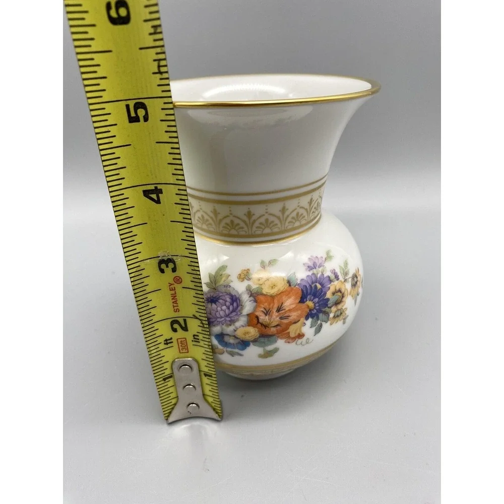 Vintage West Germany‎ Kaiser Sanssouci #85 Porcelain Small Vase Floral